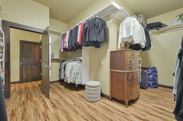 11416 Wolf Creek Road, Guthrie, OK 73044