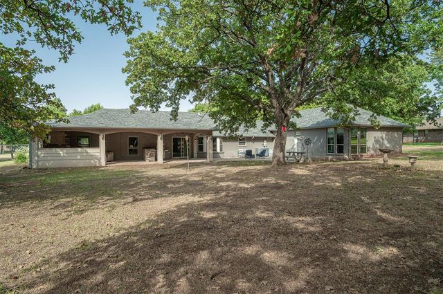 11416 Wolf Creek Road, Guthrie, OK 73044