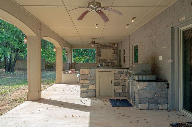 11416 Wolf Creek Road, Guthrie, OK 73044