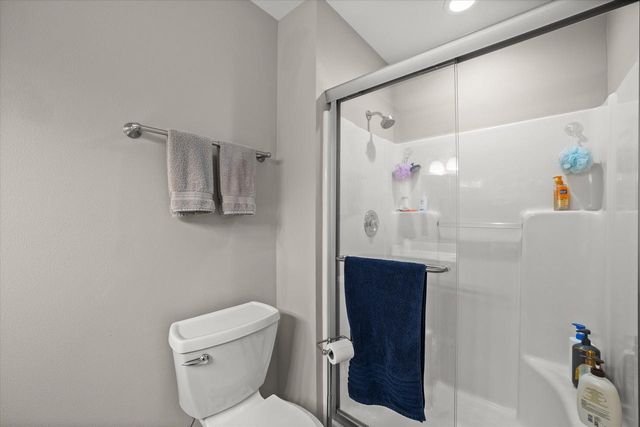 2321 E Cody COURT, Oak Creek, WI 53154