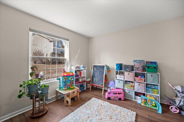 2321 E Cody COURT, Oak Creek, WI 53154