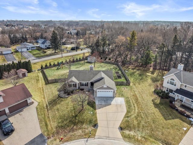 2321 E Cody COURT, Oak Creek, WI 53154