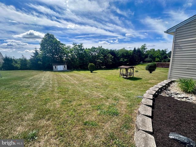 7823 AVONDALE TER, Harrisburg, PA 17112