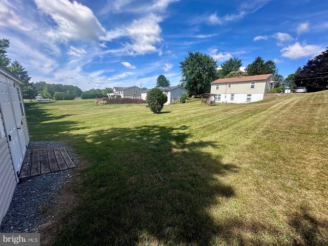 7823 AVONDALE TER, Harrisburg, PA 17112