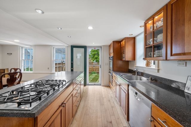 180 Federal St, Salem, MA 01970