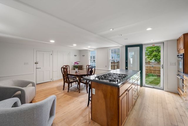180 Federal St, Salem, MA 01970