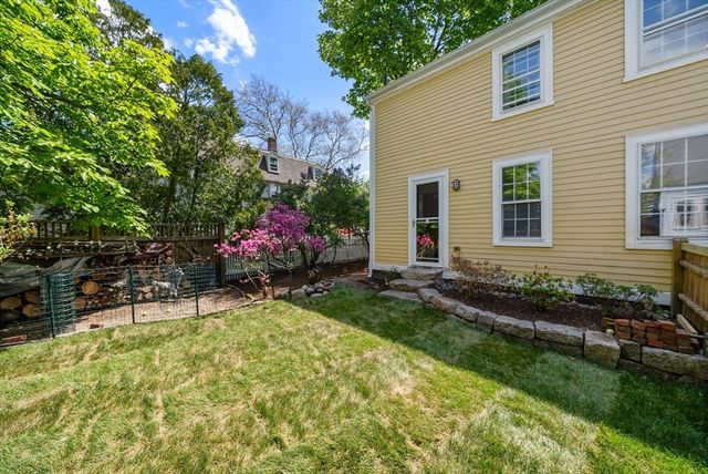 180 Federal St, Salem, MA 01970