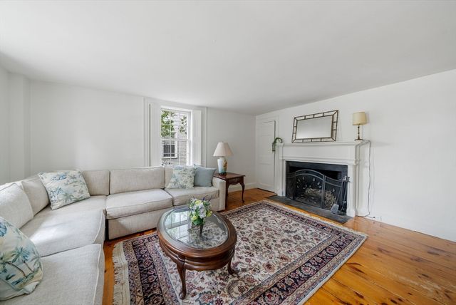 180 Federal St, Salem, MA 01970