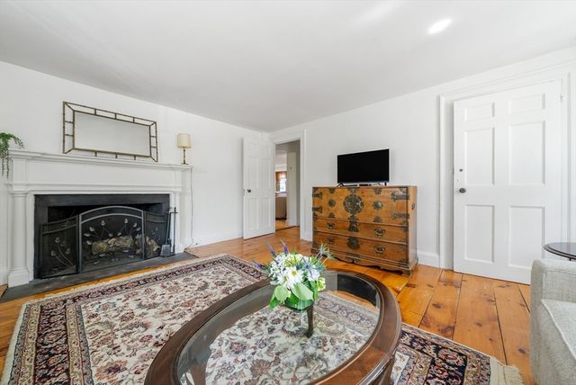 180 Federal St, Salem, MA 01970