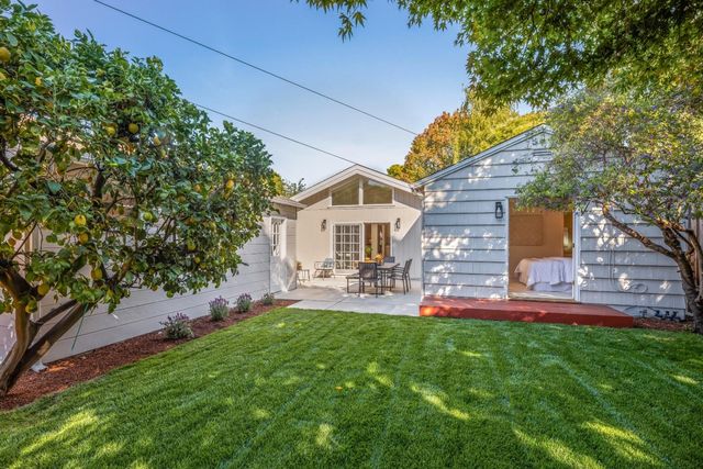 1037 Sonoma Avenue, Menlo Park, CA 94025