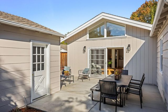 1037 Sonoma Avenue, Menlo Park, CA 94025