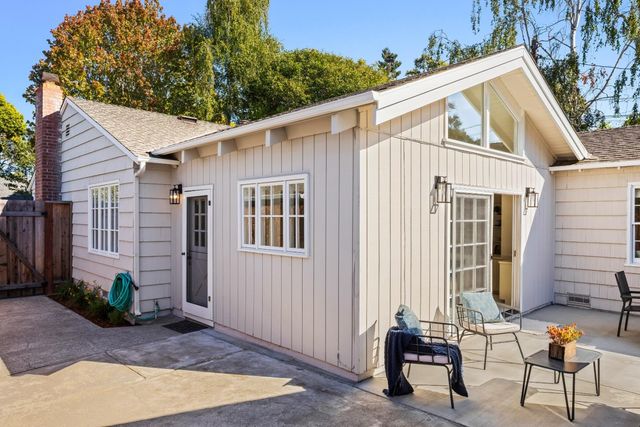 1037 Sonoma Avenue, Menlo Park, CA 94025