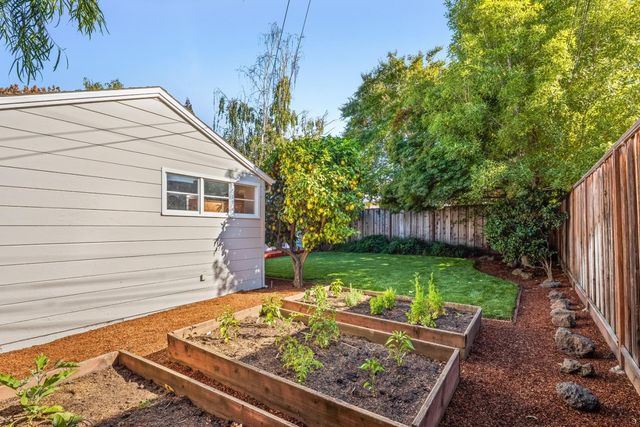 1037 Sonoma Avenue, Menlo Park, CA 94025