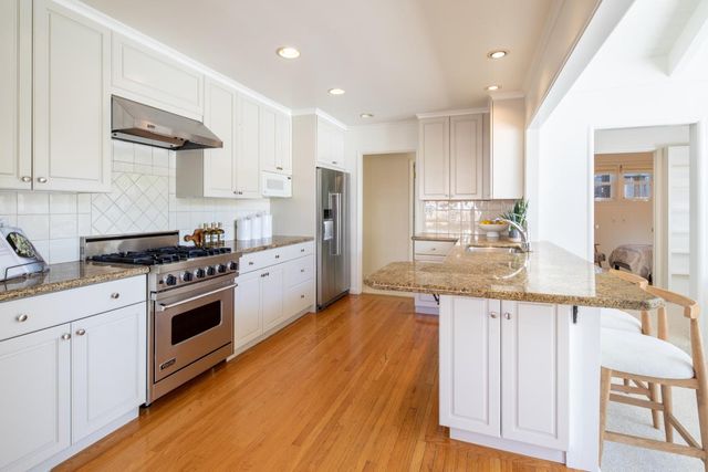 1037 Sonoma Avenue, Menlo Park, CA 94025