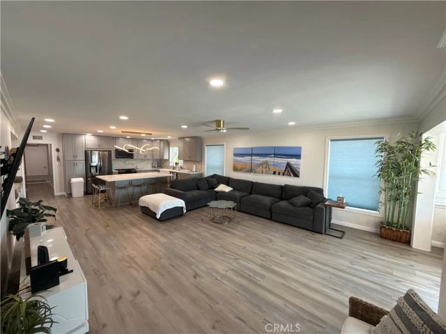 1174 E Ocean 10, Long Beach, CA 90802