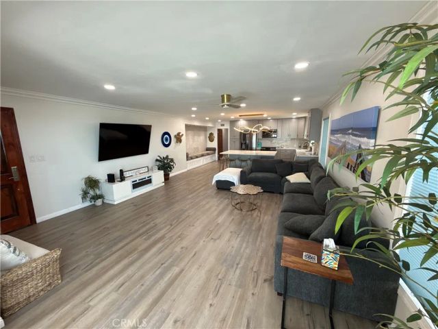 1174 E Ocean 10, Long Beach, CA 90802