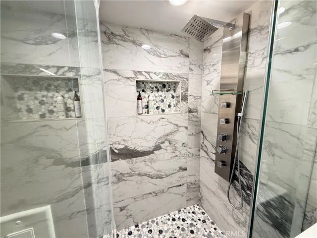 1174 E Ocean 10, Long Beach, CA 90802