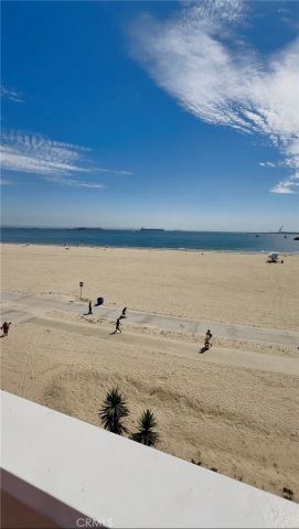 1174 E Ocean 10, Long Beach, CA 90802
