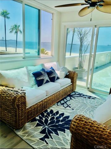 1174 E Ocean 10, Long Beach, CA 90802