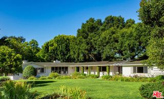279 Santa Rosa Lane, Montecito, CA 93108