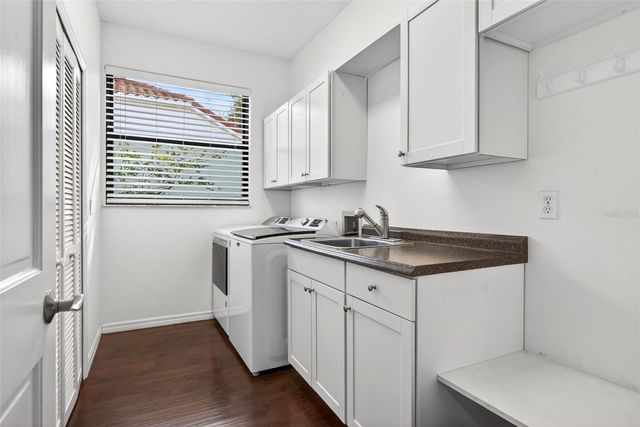 8455 WOODBRIAR DRIVE, Sarasota, FL 34238