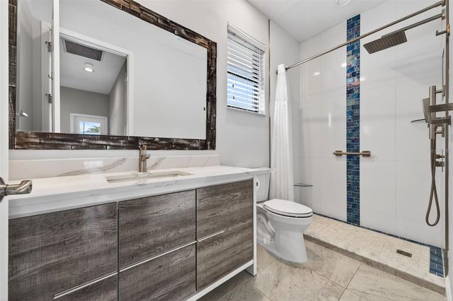 8455 WOODBRIAR DRIVE, Sarasota, FL 34238