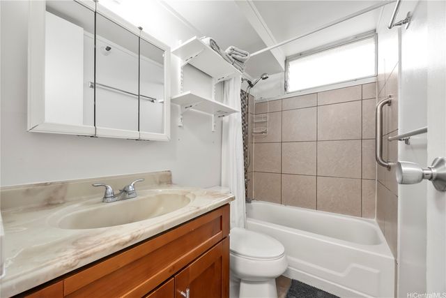 1060 Kamehameha Highway 507B, Pearl City, HI 96782