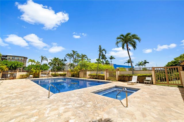 1060 Kamehameha Highway 507B, Pearl City, HI 96782