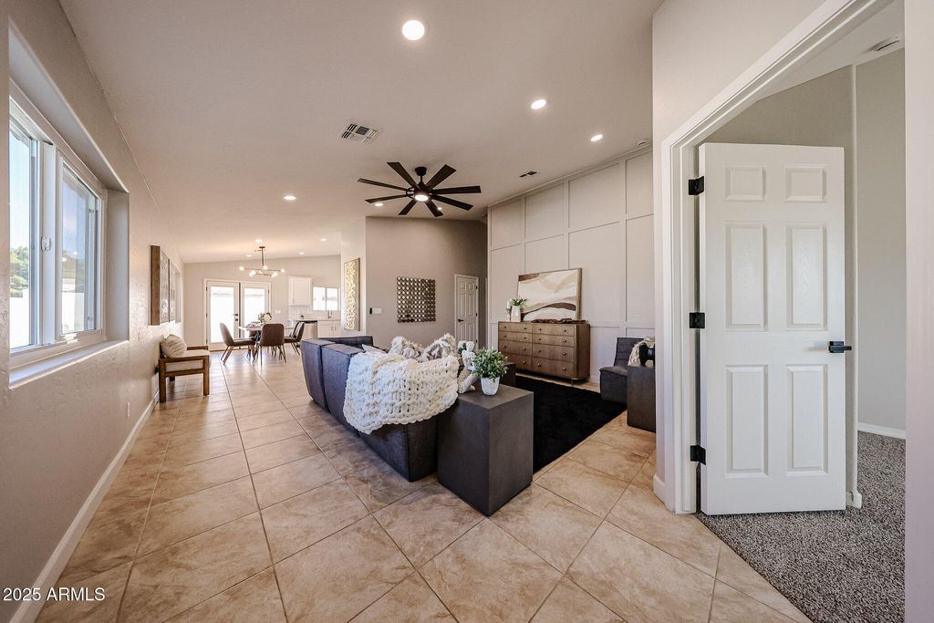 10334 E Diamond Avenue, Mesa, AZ 85208