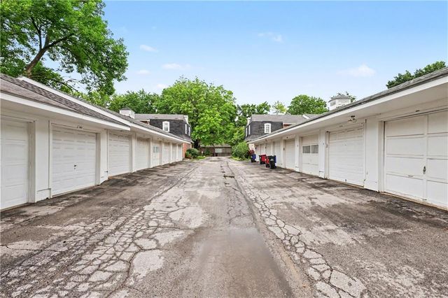 8320 Hadley Street, Overland Park, KS 66212