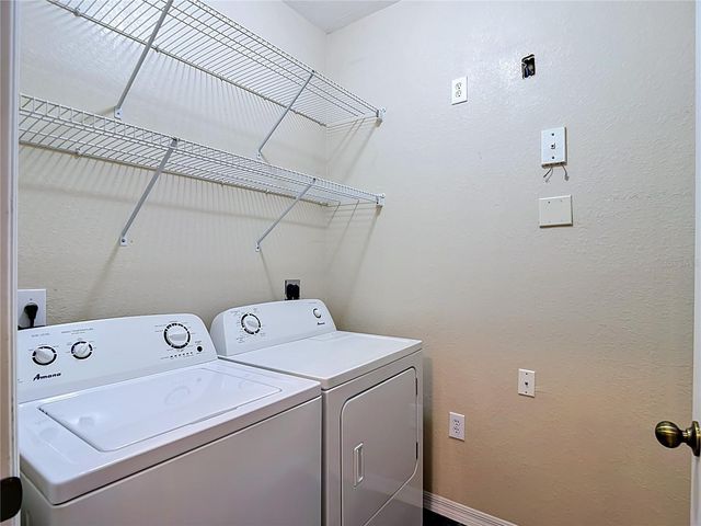 10201 COURTNEY PALMS BOULEVARD 203, Tampa, FL 33619