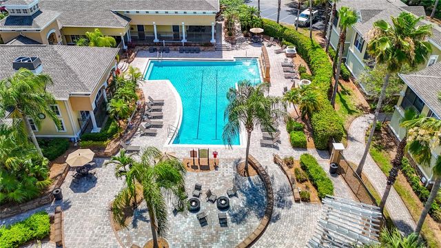 10201 COURTNEY PALMS BOULEVARD 203, Tampa, FL 33619