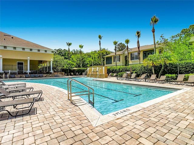 10201 COURTNEY PALMS BOULEVARD 203, Tampa, FL 33619