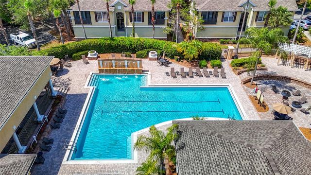 10201 COURTNEY PALMS BOULEVARD 203, Tampa, FL 33619