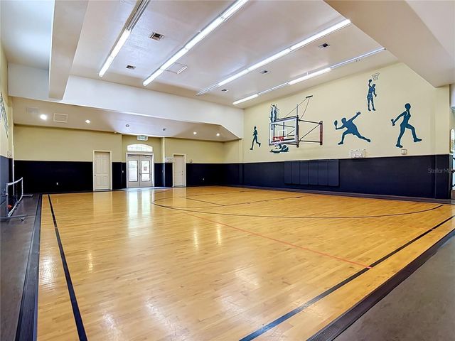 10201 COURTNEY PALMS BOULEVARD 203, Tampa, FL 33619