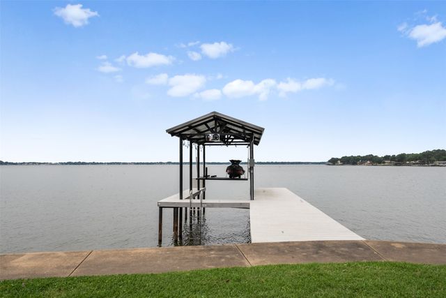 168 Scenic Drive, Mabank, TX 75156