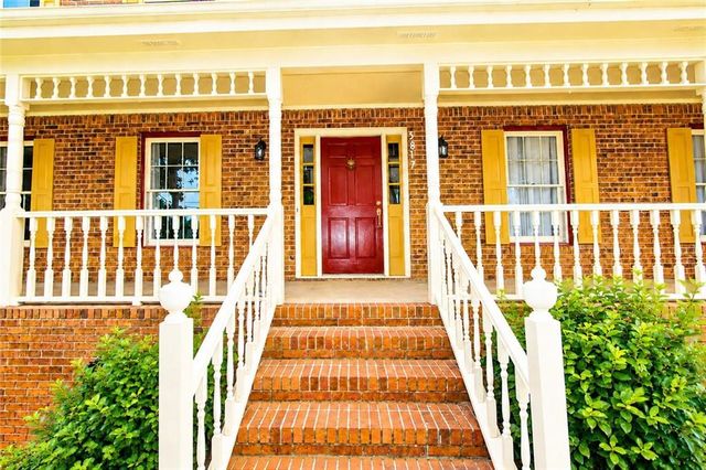 5817 Lost Grove Drive NW, Lilburn, GA 30047