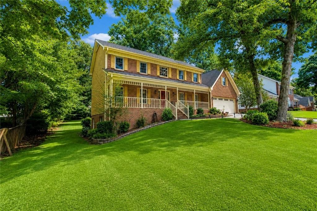 5817 Lost Grove Drive NW, Lilburn, GA 30047