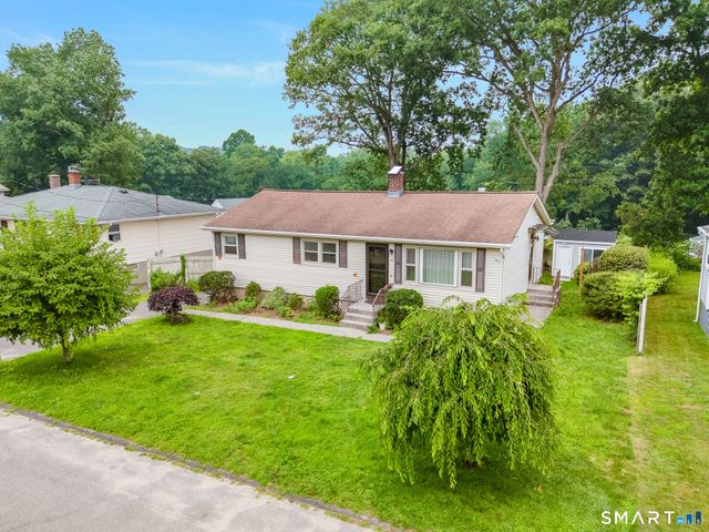85 Bagley Terrace, Waterbury, CT 06705