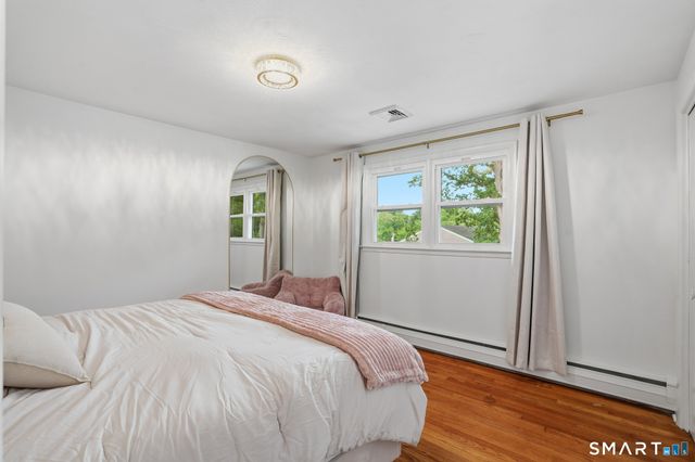85 Bagley Terrace, Waterbury, CT 06705