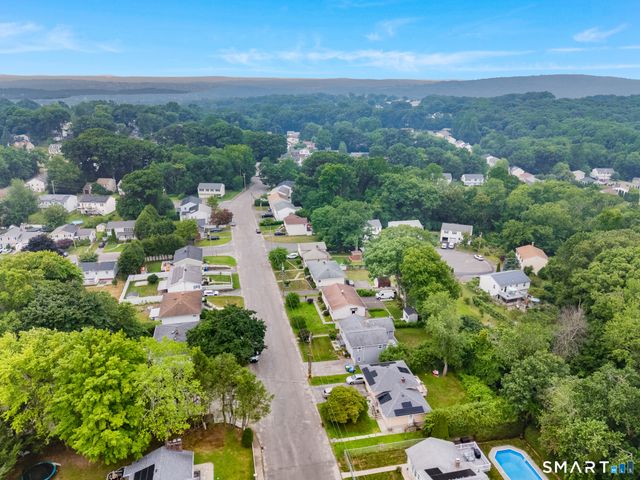 85 Bagley Terrace, Waterbury, CT 06705