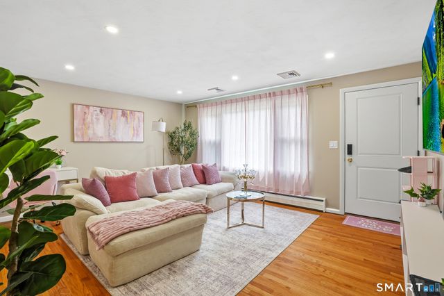 85 Bagley Terrace, Waterbury, CT 06705