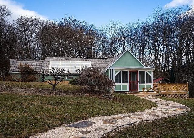 163 PLEASANT VIEW RD, Staunton, VA 24401