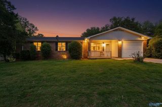 5020 Ortega Circle NW, Huntsville, AL 35810