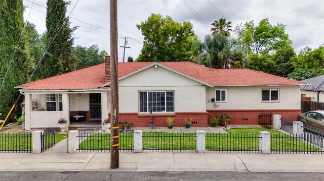 690 Jewell Ave, Yuba City, CA 95991