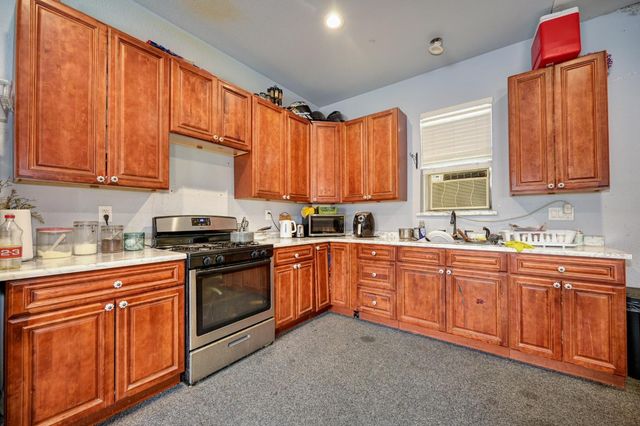 690 Jewell Ave, Yuba City, CA 95991