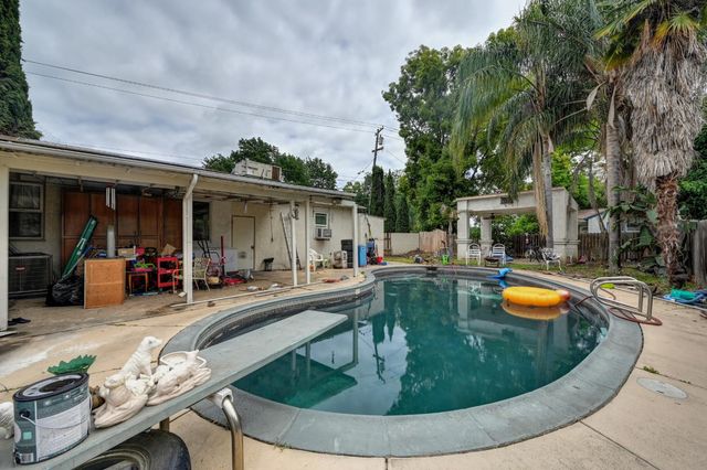 690 Jewell Ave, Yuba City, CA 95991