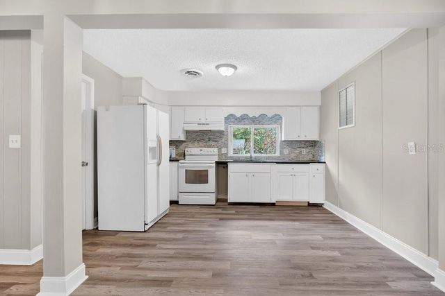 5137 MOUNT PLYMOUTH ROAD, Apopka, FL 32712