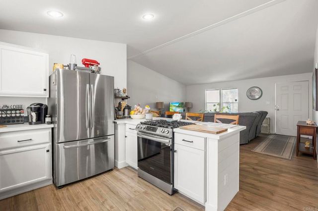 224 Astro Court, Vista, CA 92083