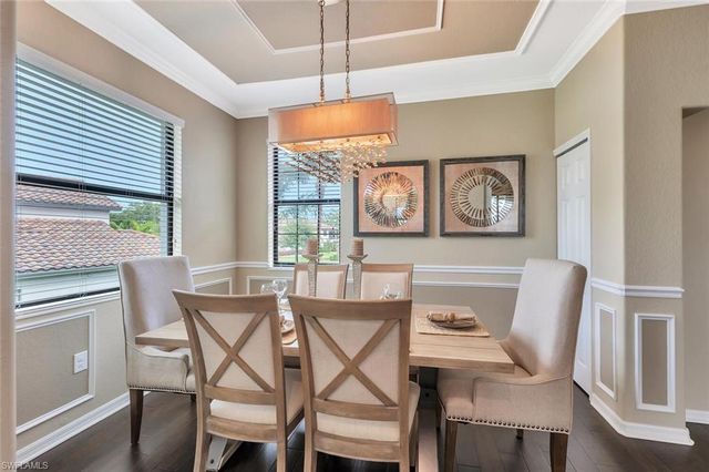 9485 Casoria CT 202, Naples, FL 34113